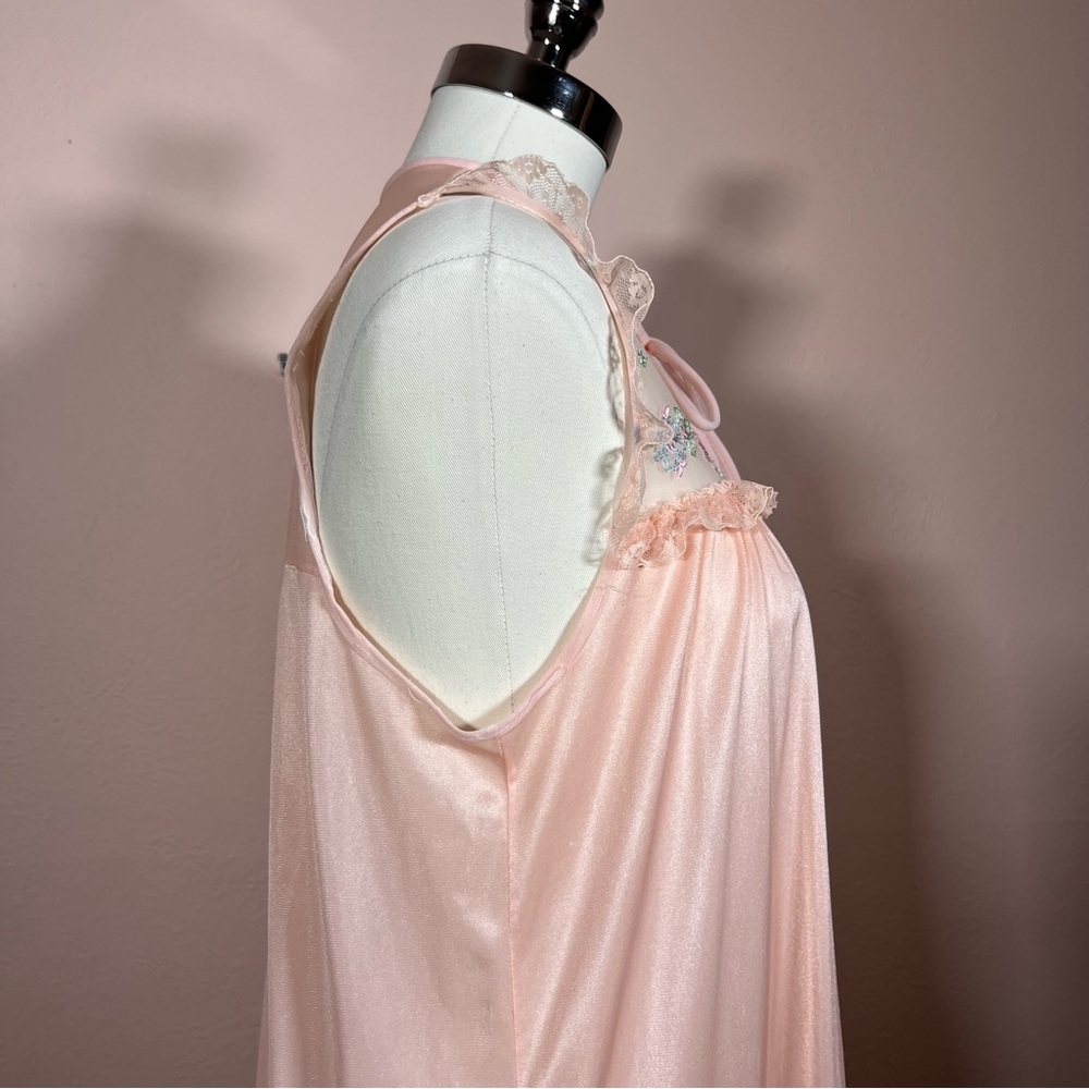 Vintage 50 60 Retro Cottagecore Floral Embroidery Peach Pastel Long Nightgown - Picture 9 of 16